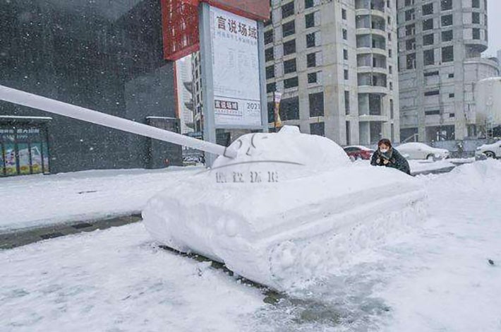 坦克雪人 坦克雪人