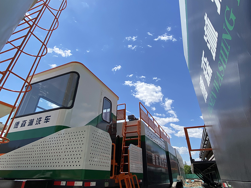 石油污染土壤修复治理.jpg 石油污染土壤修复治理